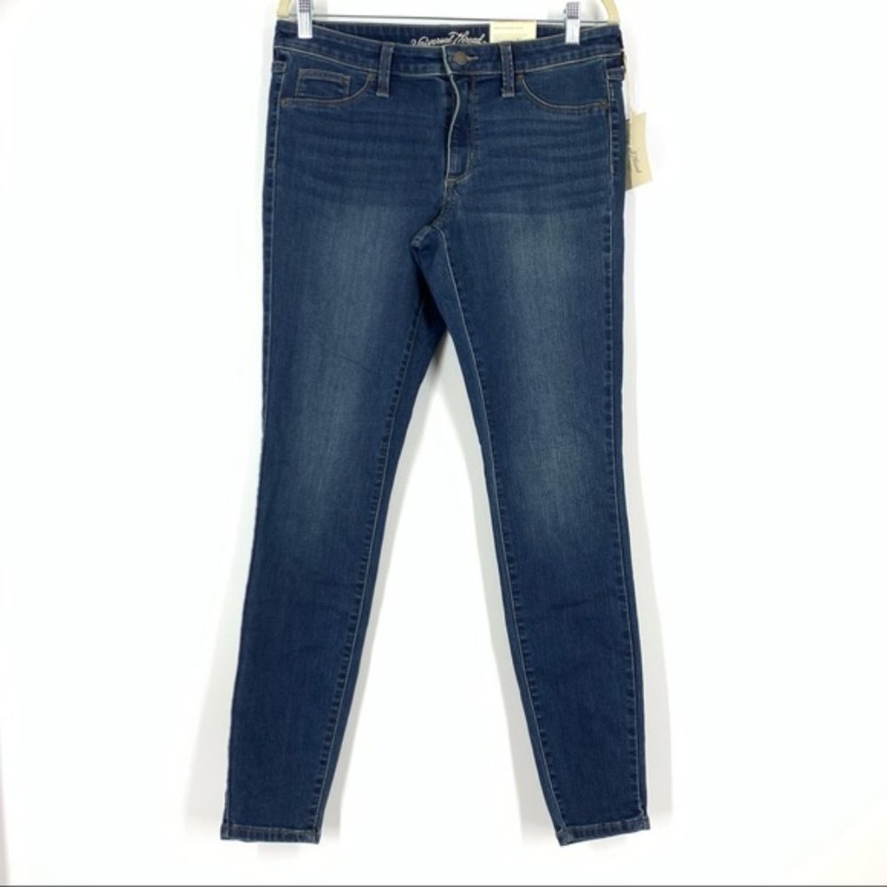 Universal Threads Mid Rise Jegging Dark Blue Jeans Size 10L